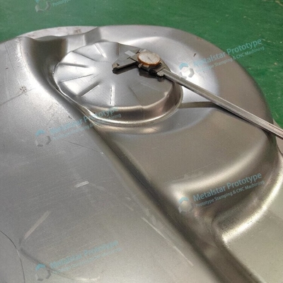 Prototype d'estampage à tirage profond CRS personnalisé utilisé pour les équipements de jardinage