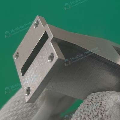 Prototype de fraisage CNC rapide en aluminium 6061-T6 utilisé pour les équipements industriels