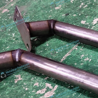 Fabrication de tubes sur mesure en acier doux pour véhicules