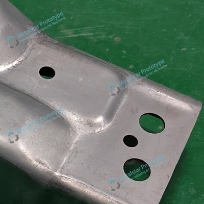 2.0mm SAPH590-P prototype métallique en acier pour automobile